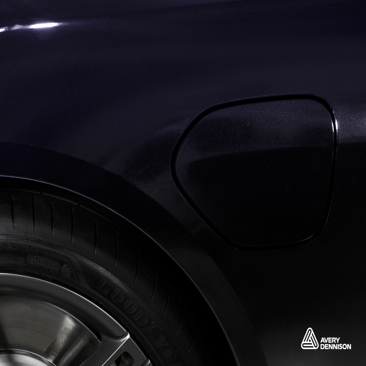 Avery Dennison® SW900 Series Supreme Wrapping Film™ Metallic Mystery Black