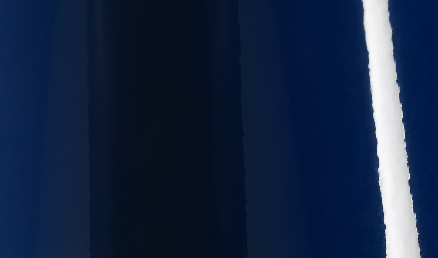 Avery Dennison® SW900 Series Supreme Wrapping Film™ Gloss Indigo Blue