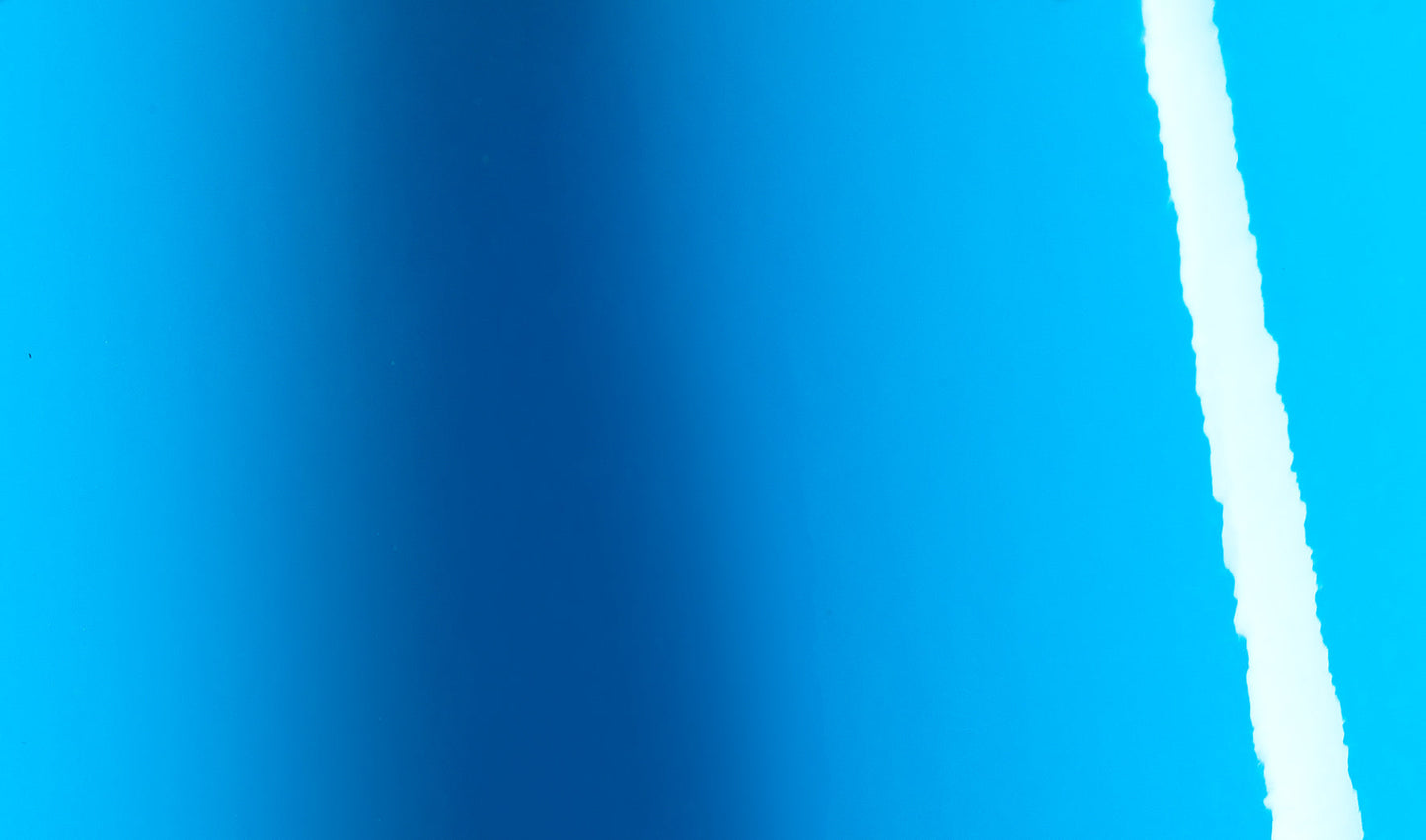 Avery Dennison® SW900 Series Supreme Wrapping Film™ Gloss Light Blue