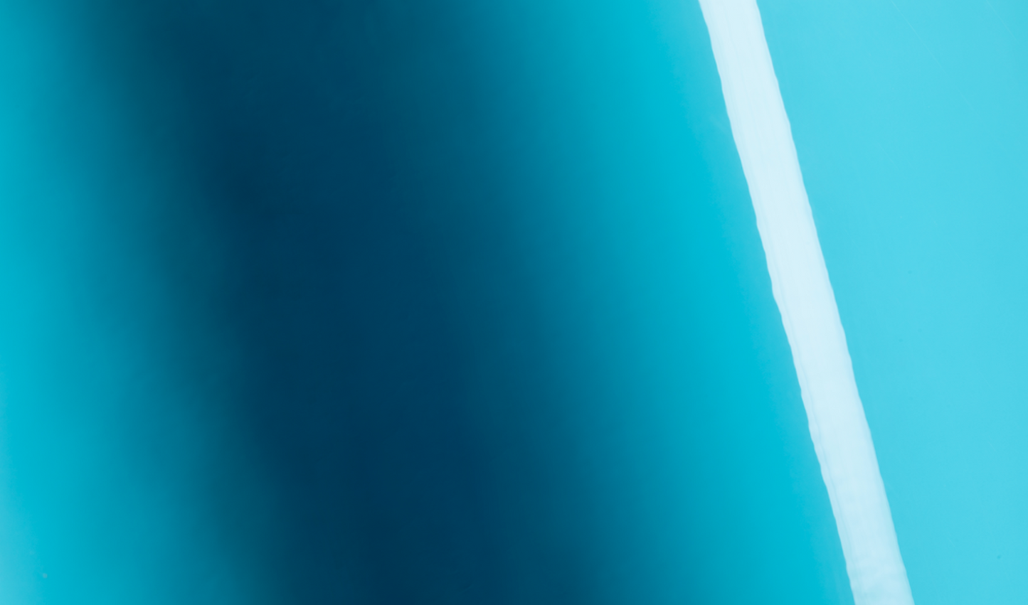 Película de envoltura suprema Avery Dennison® Serie SW900™ Brillo Trueno rugiente