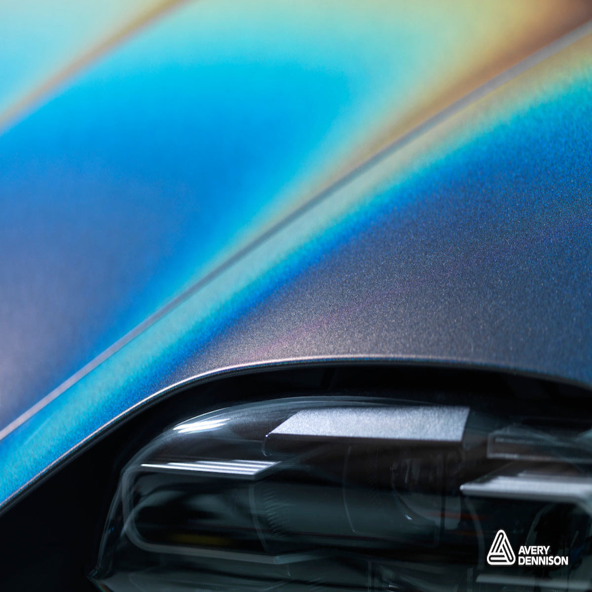 Avery Dennison® SW900 Series Supreme Wrapping Film™ Gloss Metallic Prismatic Grey