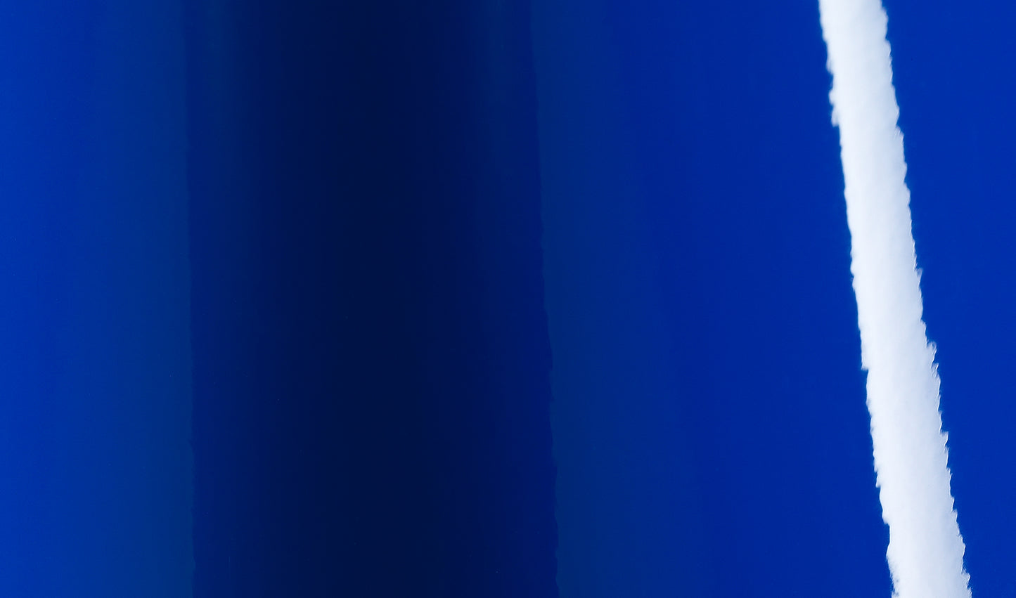 Avery Dennison® SW900 Series Supreme Wrapping Film™ Gloss Dark Blue (SW900-681-O)