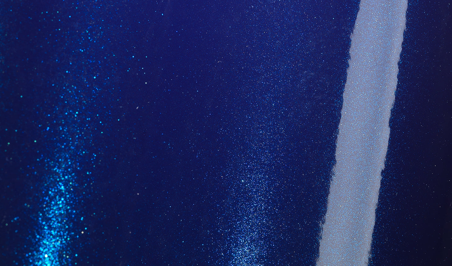 Avery Dennison® SW900 Series Supreme Wrapping Film™ Gloss Metallic Magnetic Burst (SW900-679-M)